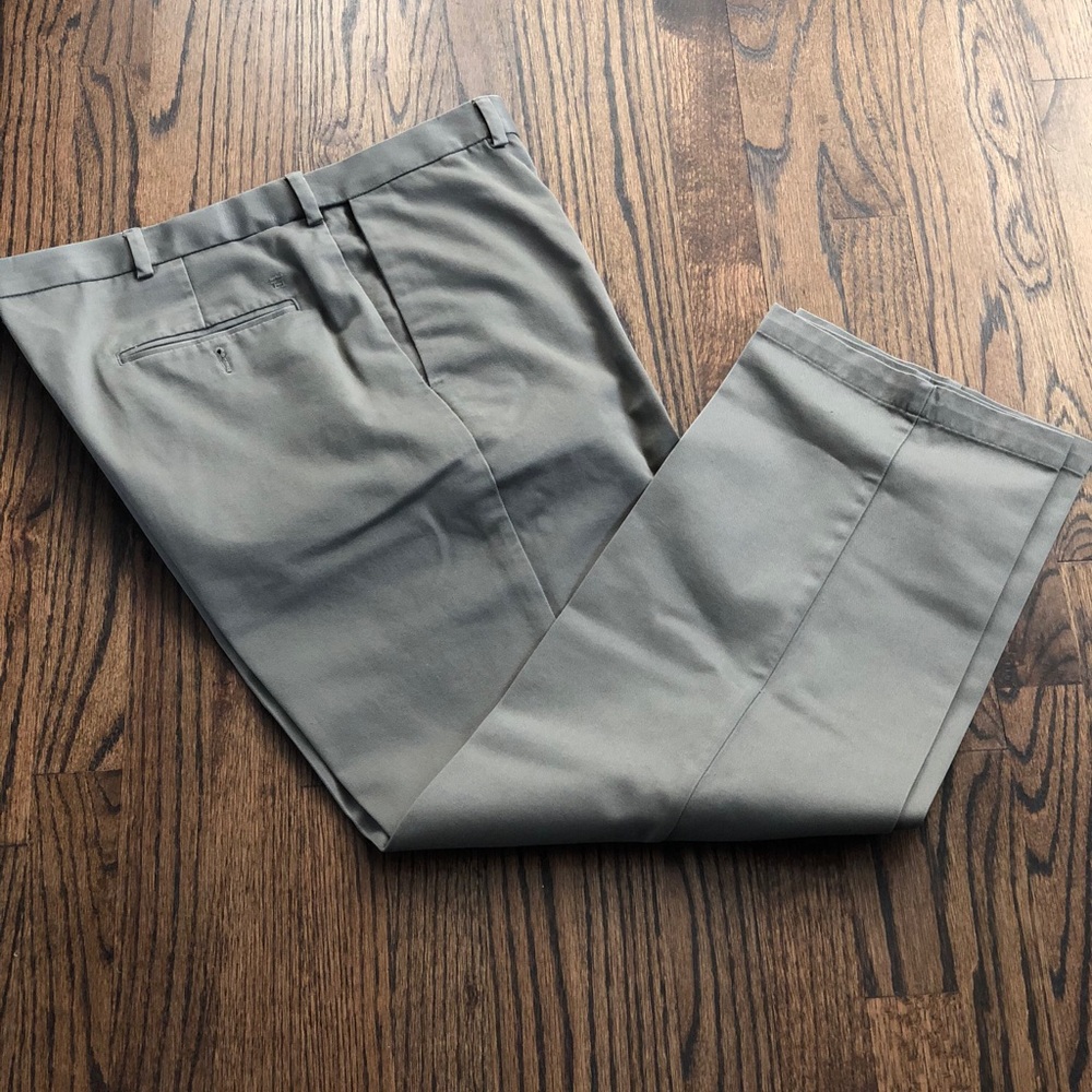 Haggar 36w men’s classic fit khaki